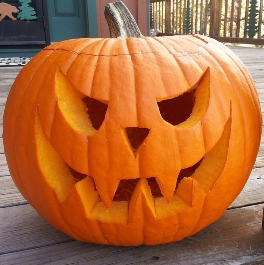 HALLOWEENSKÝ VEČER - dýňování a šipkový turnaj